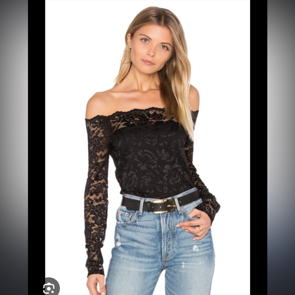 L’Agence Heidi Off the Shoulder Top